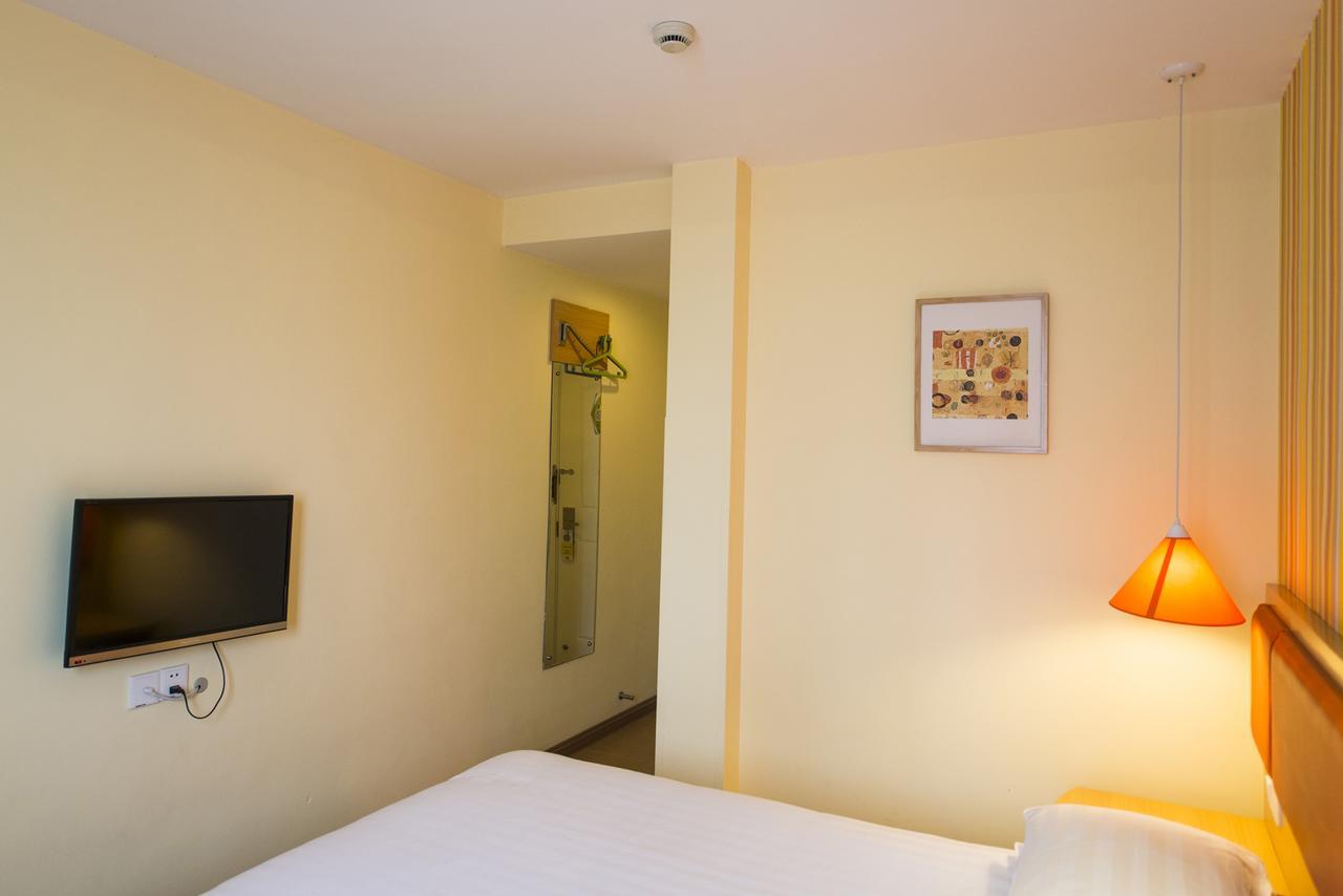 Home Inn Chongqing Nanping Pedestrian Street Branch 外观 照片
